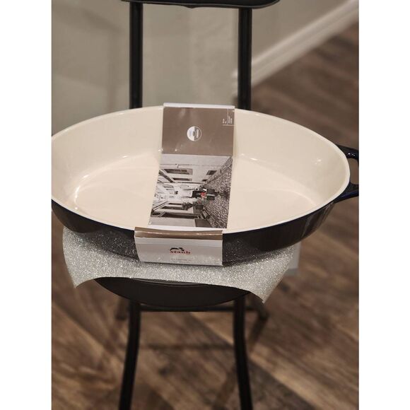 Staub Ceramic Oval 4L Baking Dish- Dark Blue - Picture 12 of 12